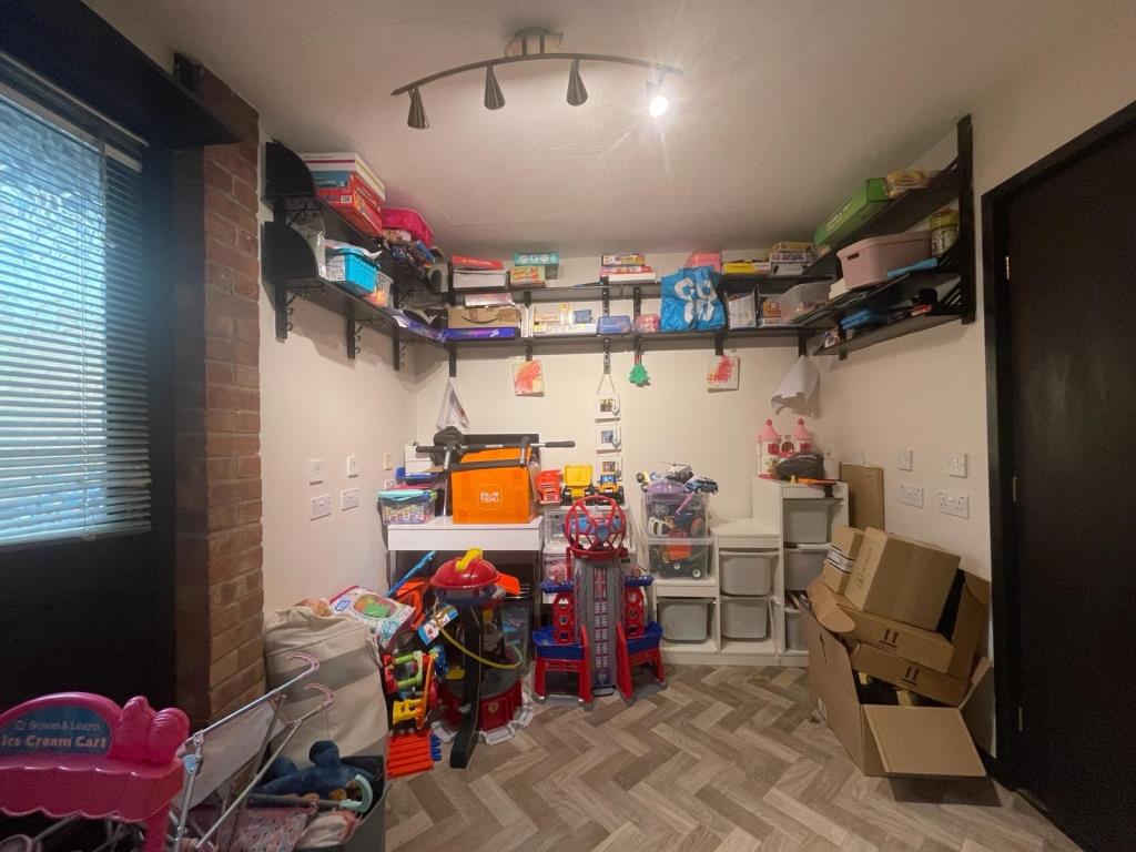 Lot: 4 - THREE-BEDROOM SEMI-DETACHED HOUSE FOR INVESTMENT - Rear of garage used as playroom